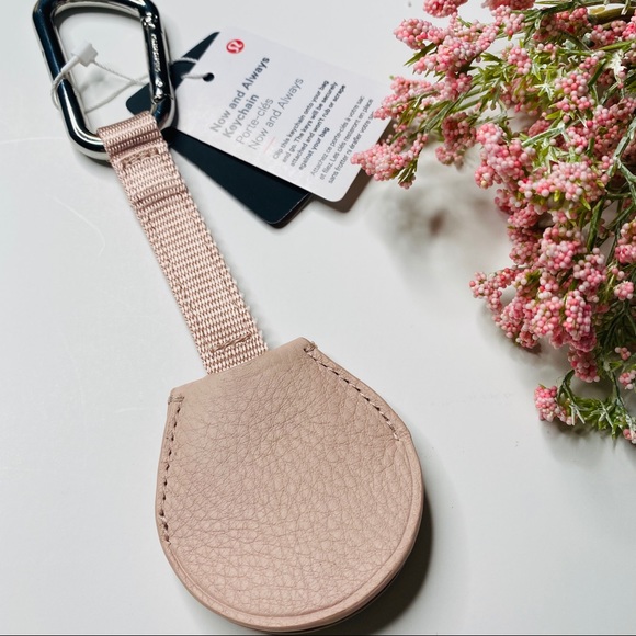 Lululemon Now and Always Keychain - Picture 4 of 7